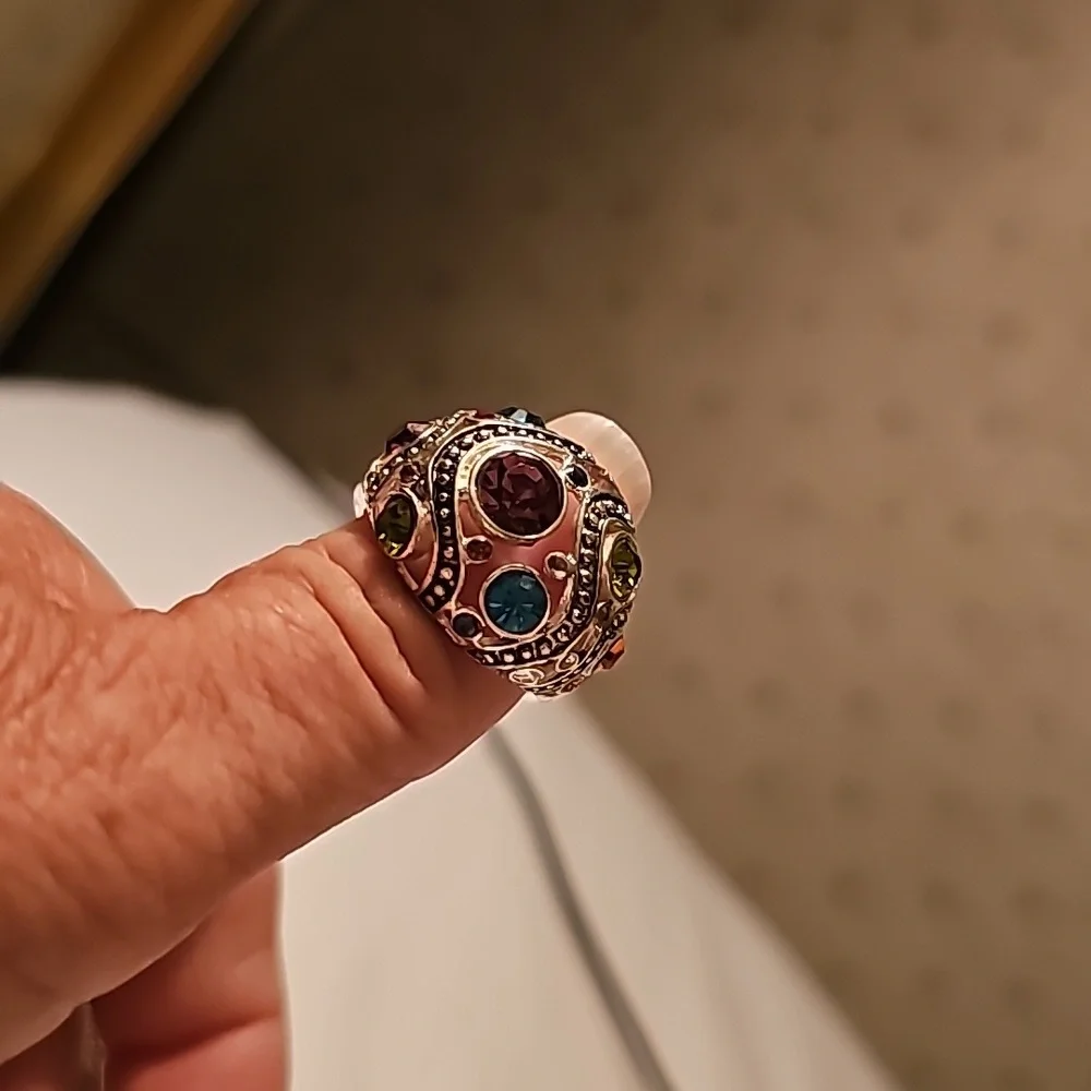 Rings - Picture 6 of 10